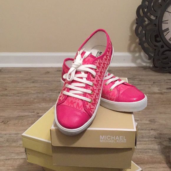 Michael Kors Tennis Shoes - Picture 1 of 3